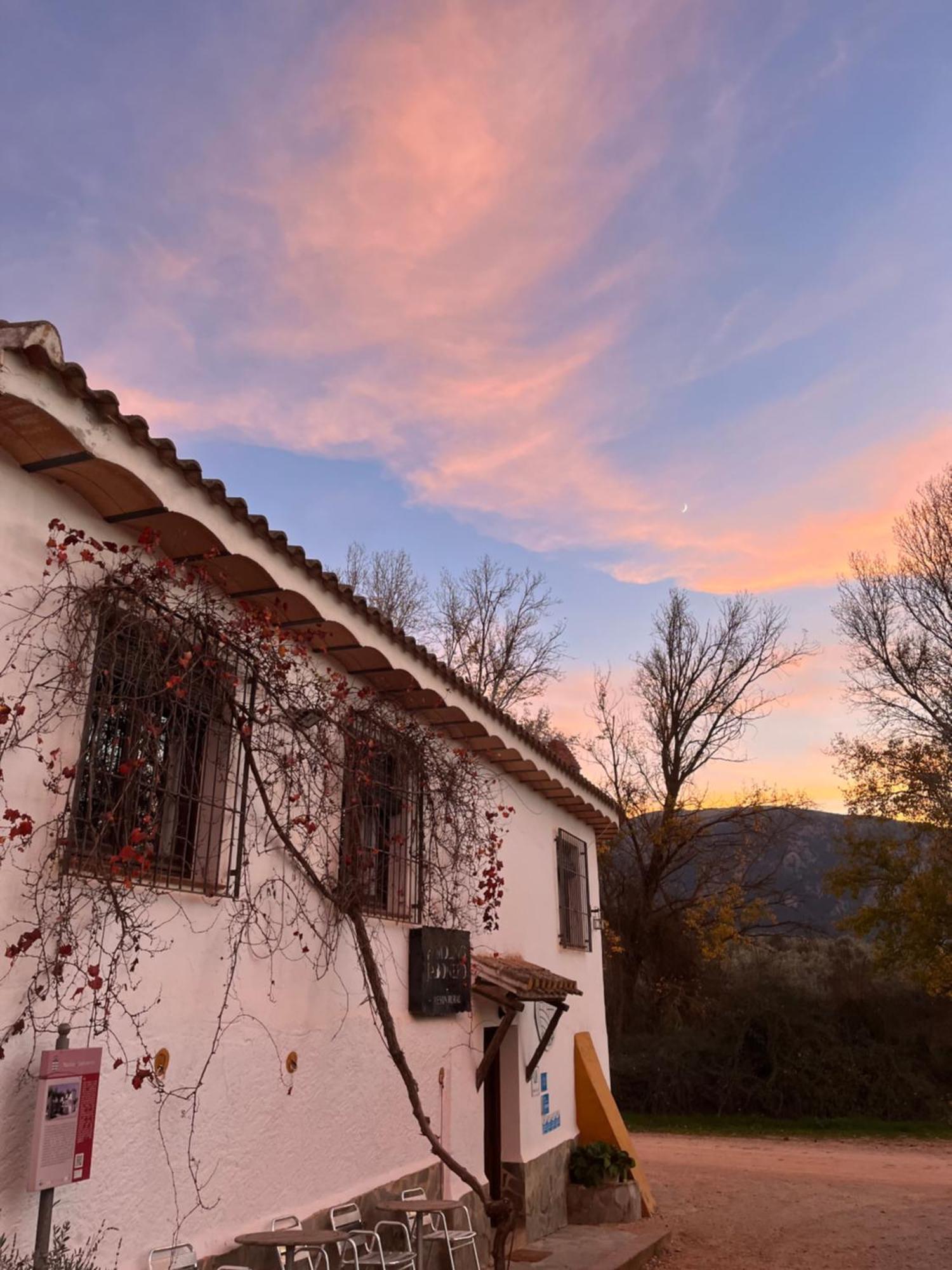 El Patio Del Molino - Hostal Rural บิยานูเอวาเดลตราบูโก ภายนอก รูปภาพ
